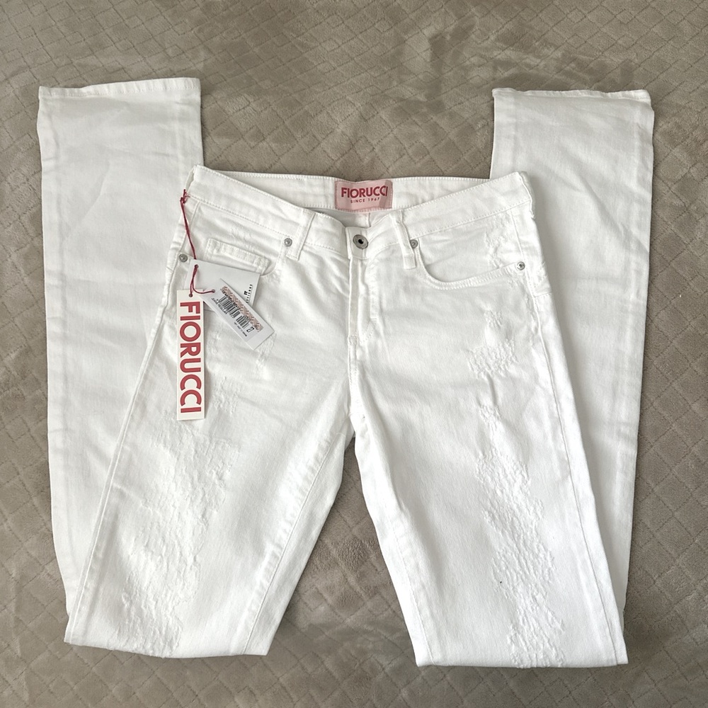 Fiorucci New With Tags size 27 white skinny distressed jeans
